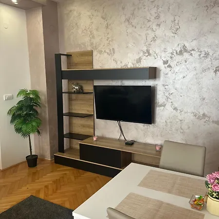 Apartment Centar Stan Na Dan Ub Ub