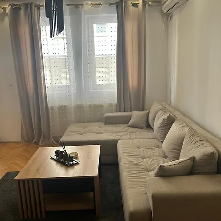 Centar Stan Na Dan Ub 公寓