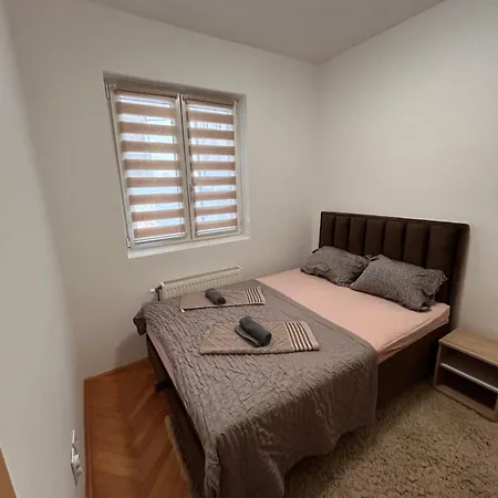 Centar Stan Na Dan Ub Daire Ub