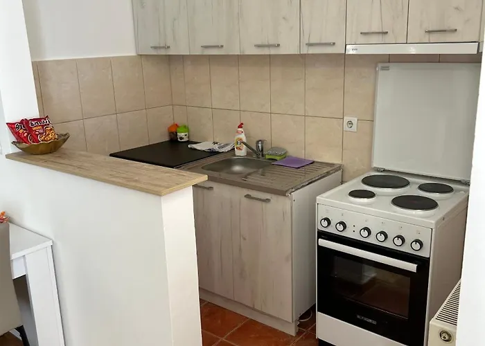 Centar Stan Na Dan Ub Daire